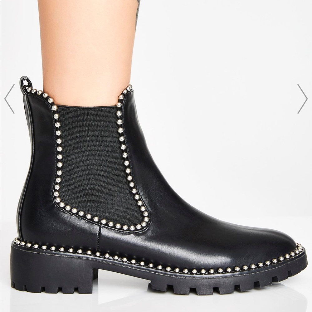 BNIB Studded Boots ✨💕💕💕💕